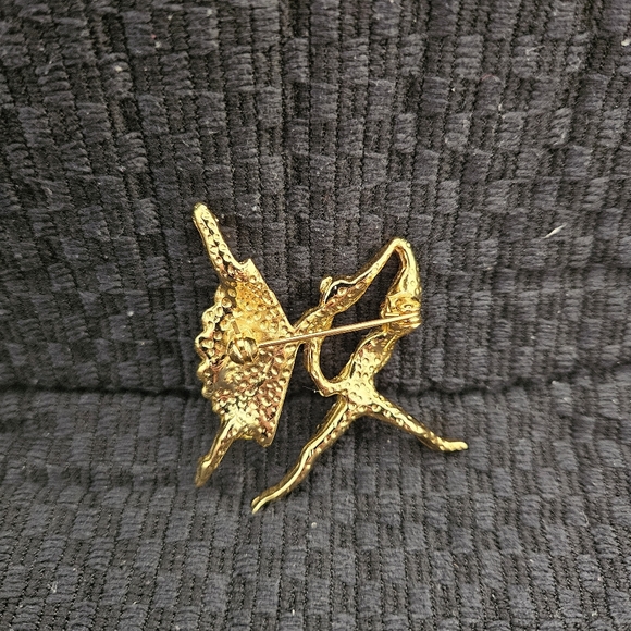 Dancing couple brooch - Picture 2 of 3